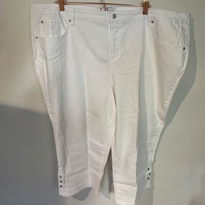 D & Co. White Cropped Summer Pants Plus Size 26W